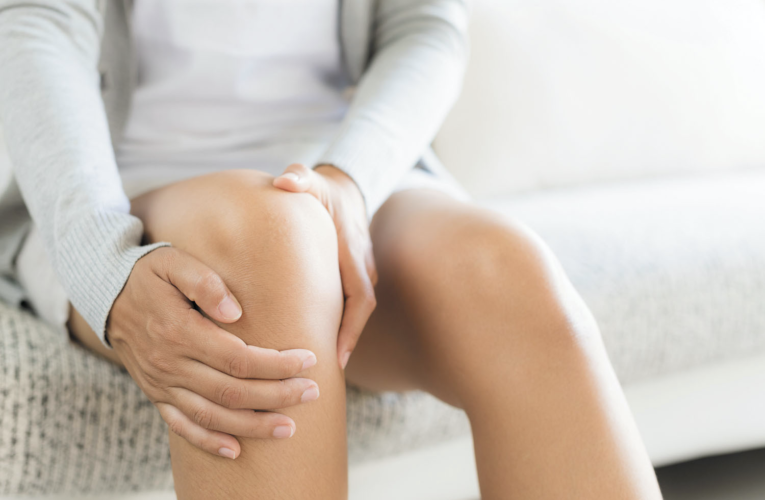 Whitt What Causes Sudden Knee Pain without Injury?